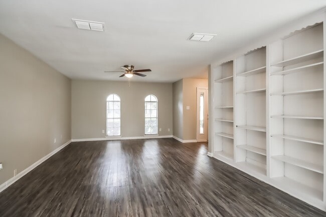 Photo - 7206 Foxmar Ln