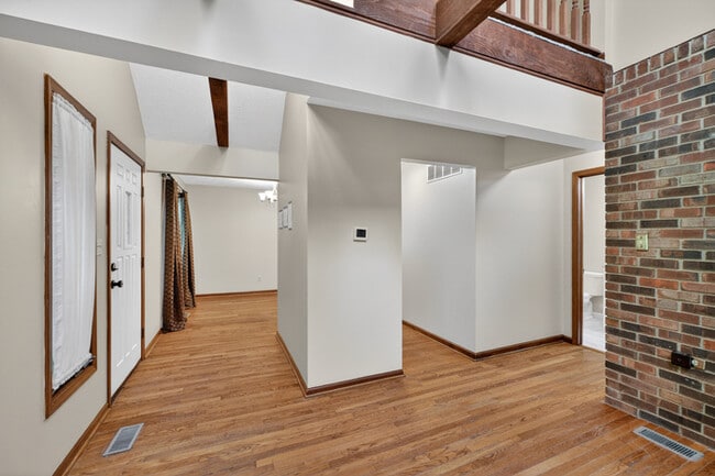 Photo - 4 Bedroom Near Butler University!