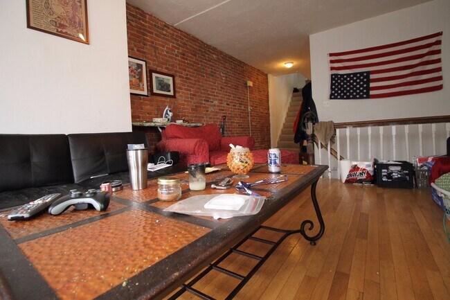 Photo - 66 Murdock St Apartments Unit 1