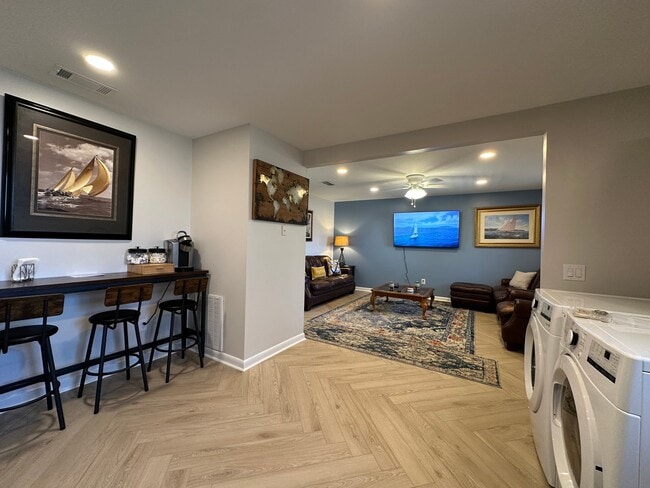Photo - 111 Seaparc Cir Unit B