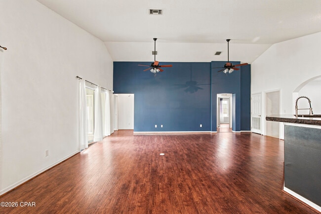 Photo - 211 Biltmore Pl