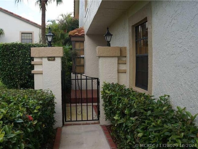 Photo - 7937 La Mirada Dr