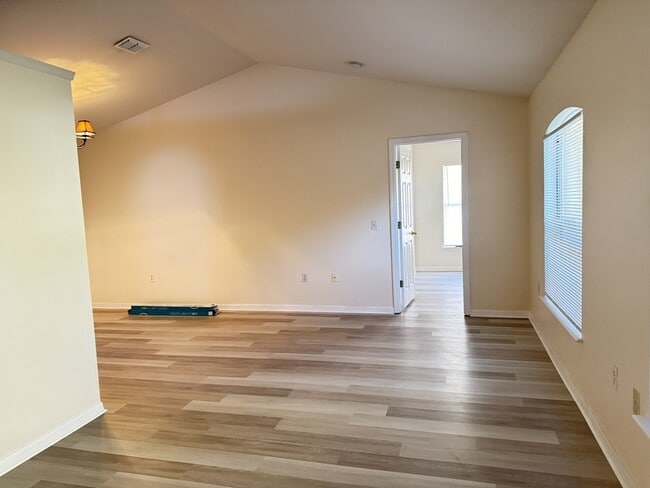 Photo - 23 Zachary Wade St