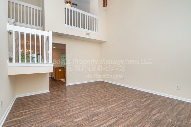 Photo - 16849 Greenlawn Hills Ct