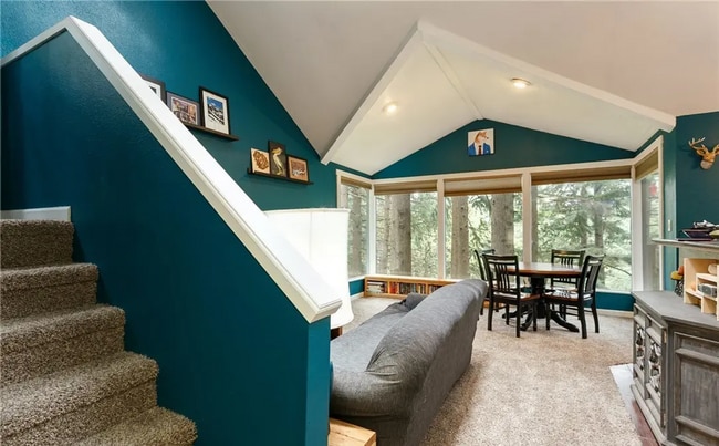 Photo - 62 Louise View Dr