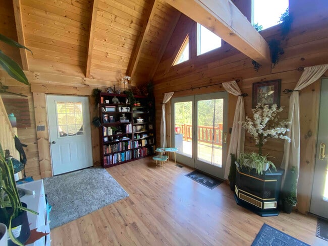 Photo - 121 Potato Ridge Dr