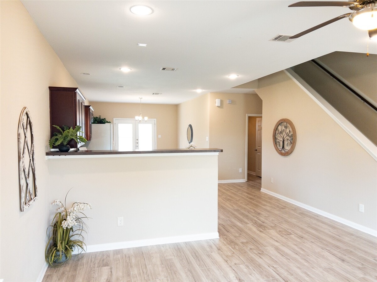 Photo - 3986 Avenue B