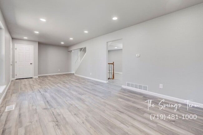 Photo - 6460 Bugle Dr