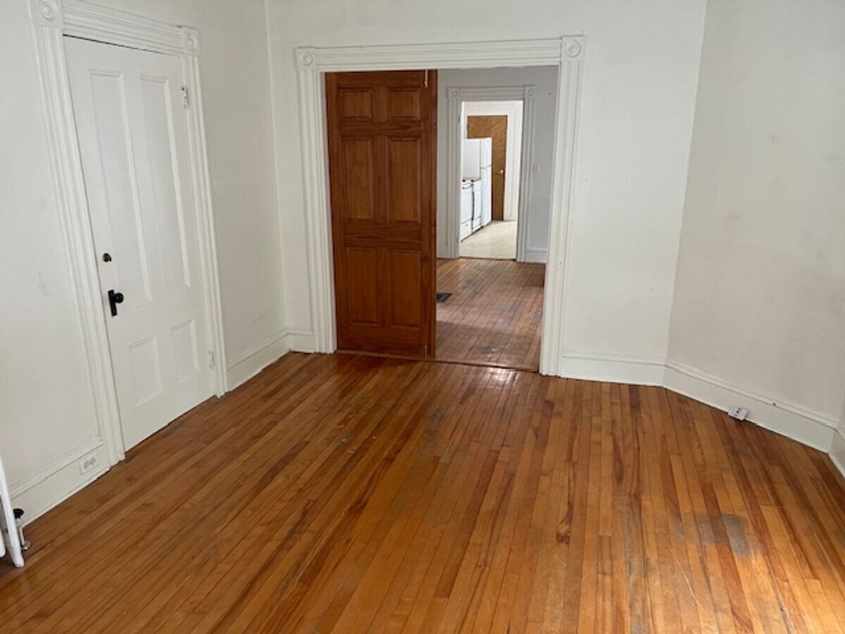 Photo - 84 College Ave Unit A