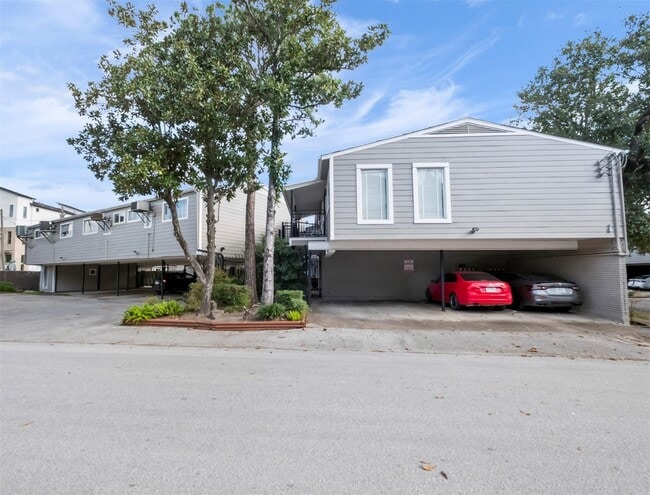 Building Photo - 309 Stratford St Unit 20