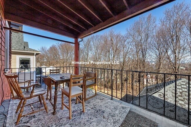 Photo - 222-224 Calumet St
