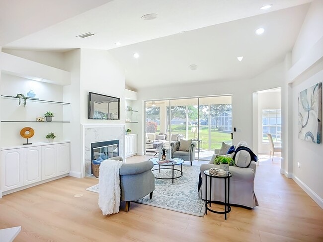 Photo - 2960 Sandringham Pl