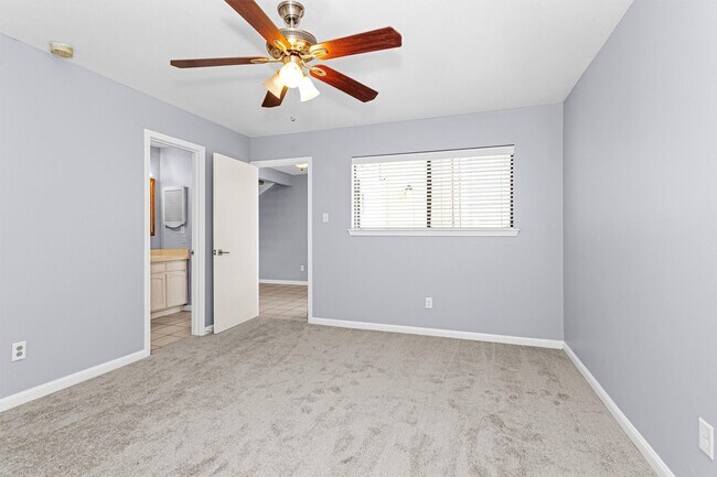 Photo - 50 April Point Dr S Unit 50