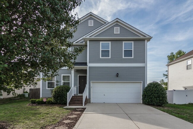 Building Photo - 15134 De Havilland Dr