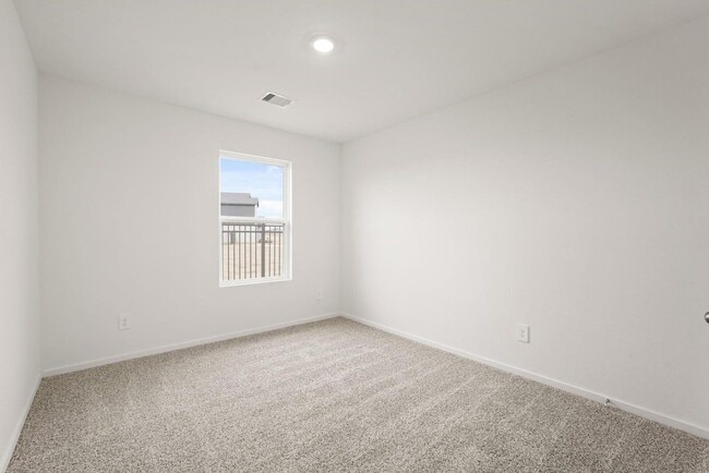 Building Photo - 3072 Nori Shores Dr
