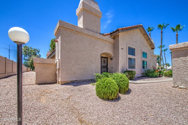 Photo - 2019 W Lemon Tree Pl