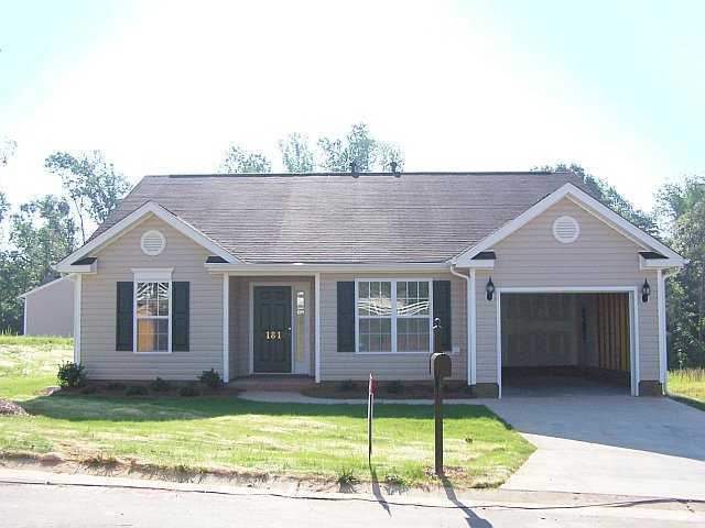 Building Photo - 3BR/2BA Home Convenient to Winston-Salem & Kernersville!