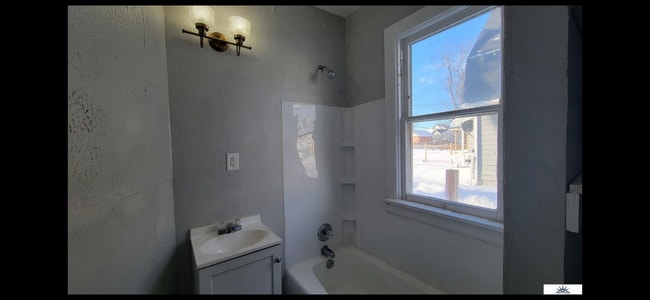 Photo - 2423 Templeton St