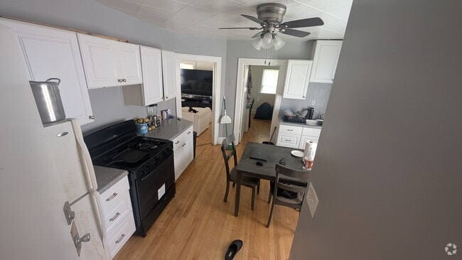 Building Photo - 133 e Montana st Unit #3 Rental