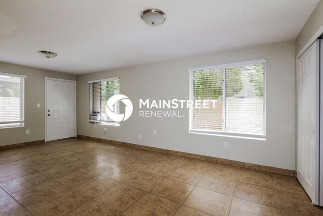Photo - 4 Bedroom Pet-Friendly Home in Glendale, AZ with Main Street Renewal