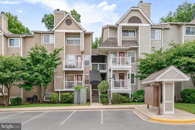 Building Photo - 5820 Inman Park Cir Unit 220