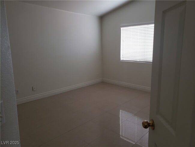 Photo - 2324 High Uintas Dr