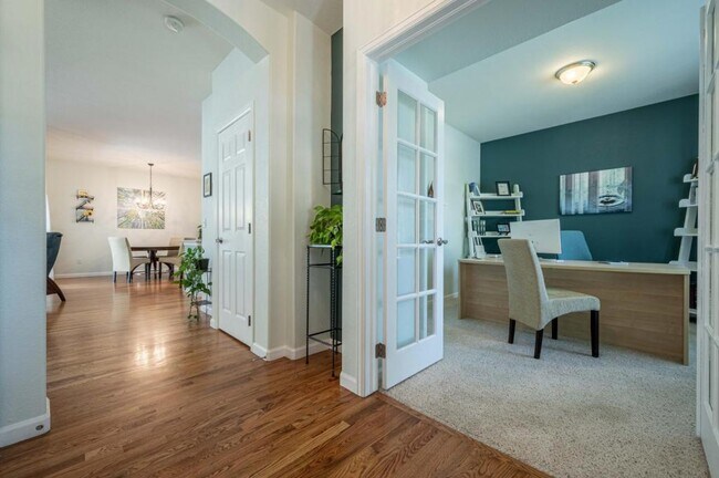 Photo - 4220 Ravenna Pl