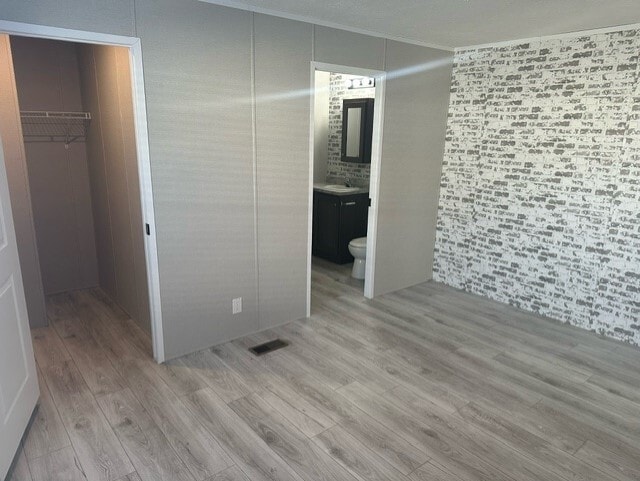 Photo - 3523 Loveside Terrace