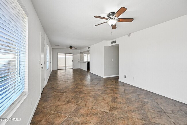 Photo - 5558 W Cortez St