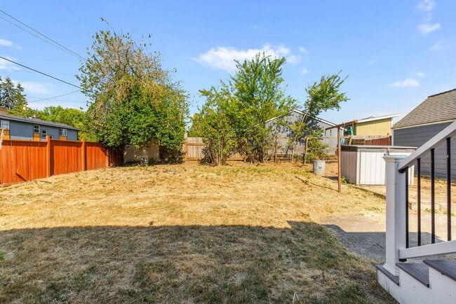 Photo - Bright & Spacious Remodeled Home Near Columbia City, Mt. Baker & Lake Washington