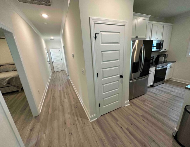 Photo - 801 Wayne St