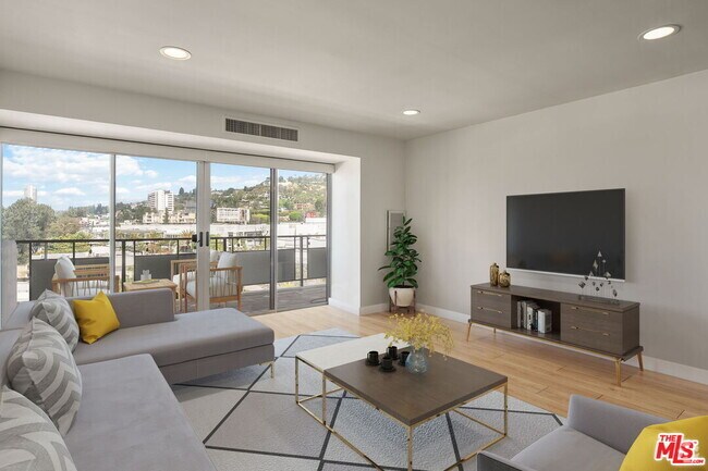 Building Photo - 1155 N La Cienega Blvd Unit 1104 Rental