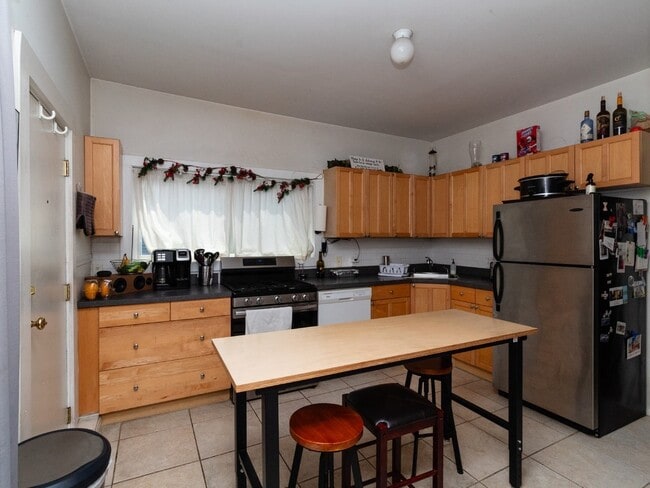 Photo - 338-340 Columbia St Unit 3
