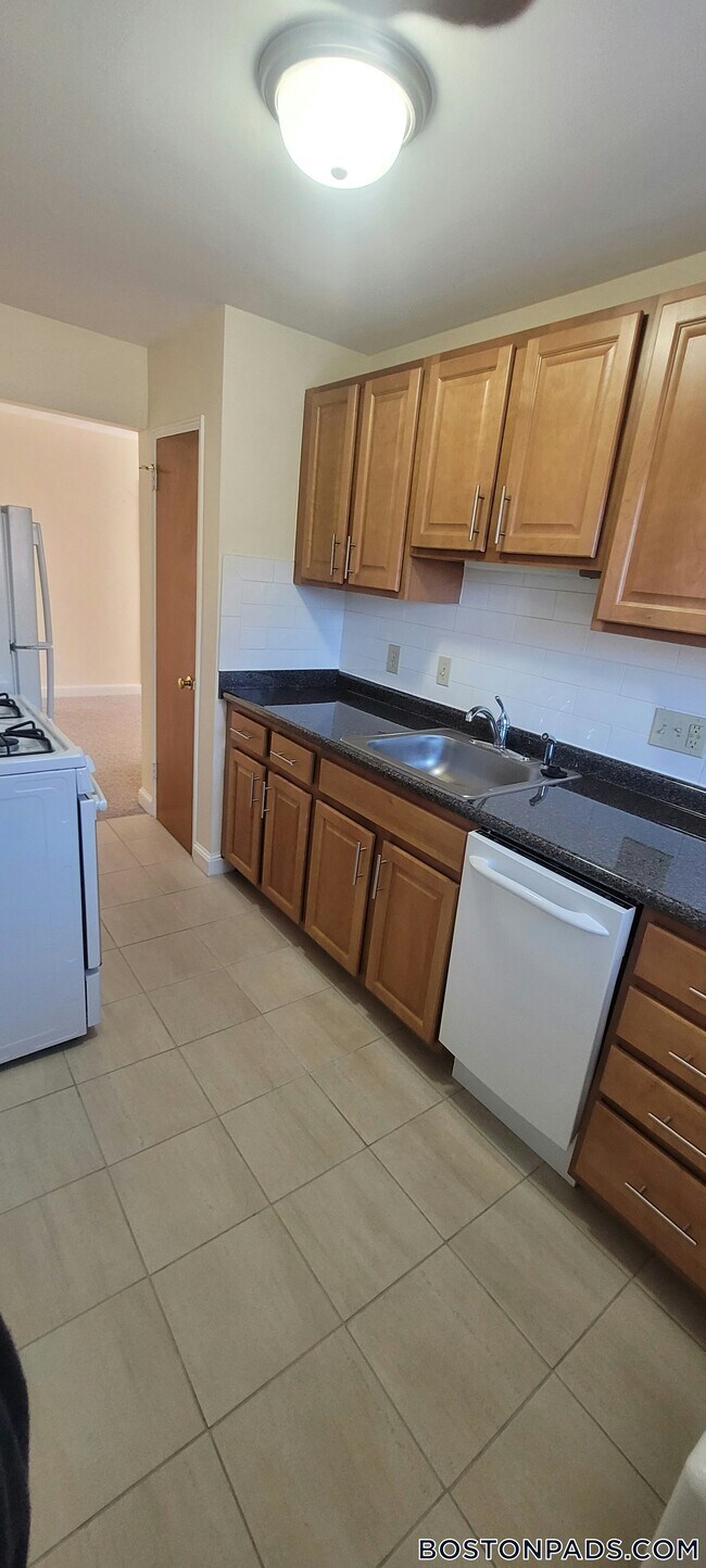 Photo - 11 Allen St Unit 6