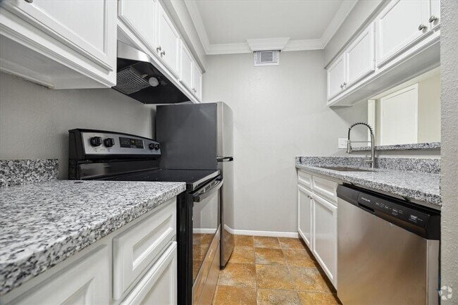 Building Photo - 201 Emerson St Unit 19 Rental