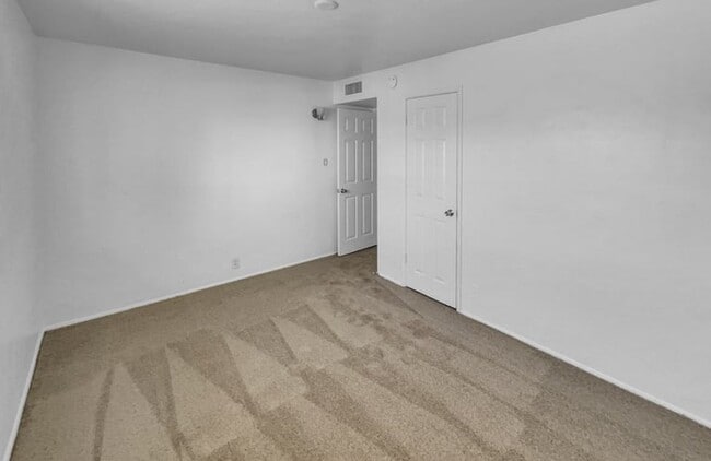 Photo - 3235 E Willetta St