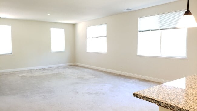 Building Photo - 3 bedroom house located in the Sparks
