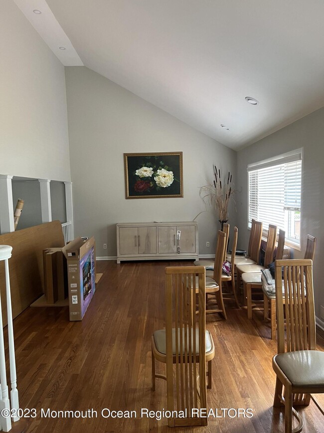 Photo - 11 Barbara Ln