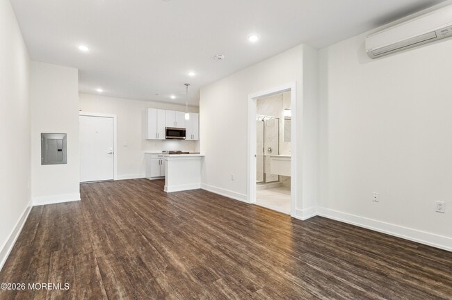 Photo - 521 Lake Ave Unit 510