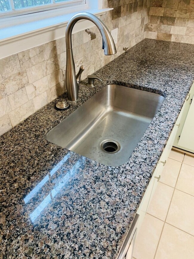 Photo - Lakewood Commons I206