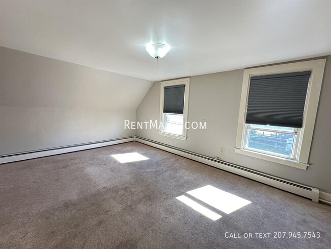 11 Oak St Unit 2