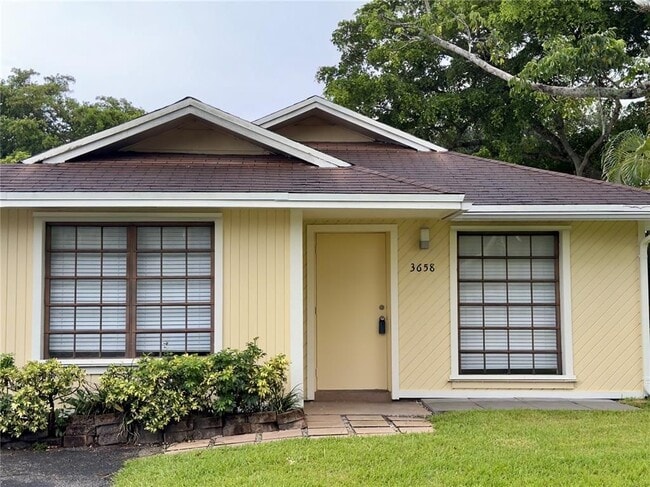Building Photo - 3658 E Bell Dr Rental