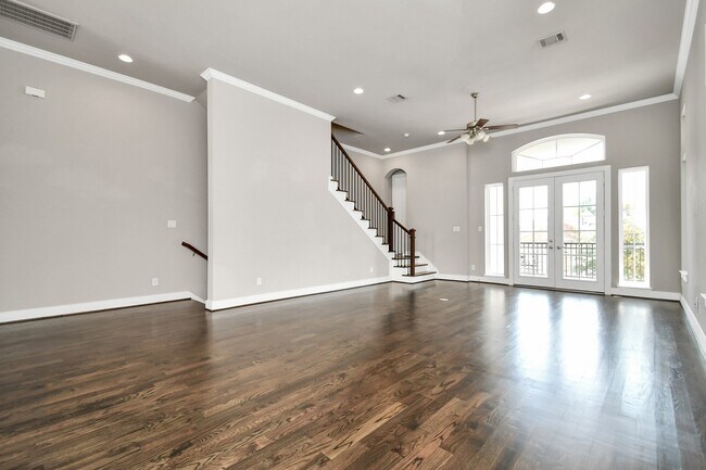 Photo - 2709 Kennedy St