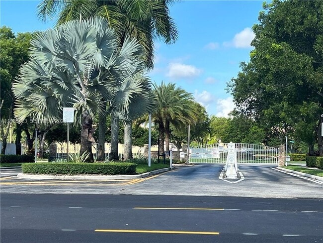 Photo - 15686 NW 12th Manor