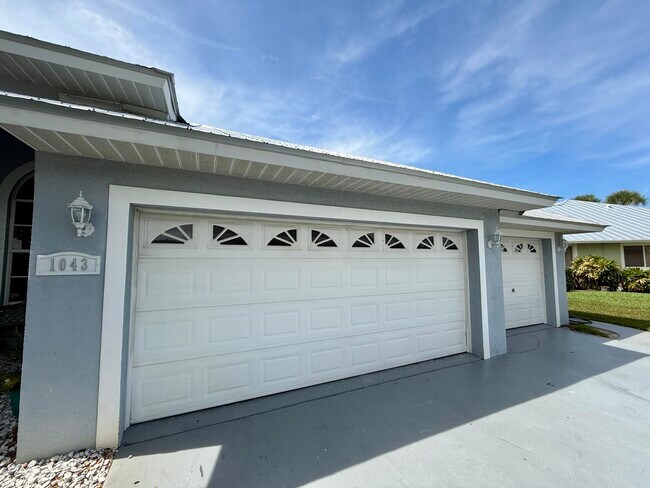 Photo - 1043 SW Pigeon Plum Way