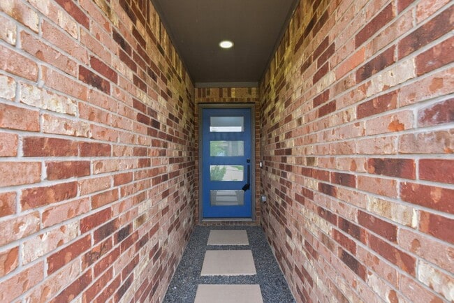 Photo - 10433 Russell Pines Dr