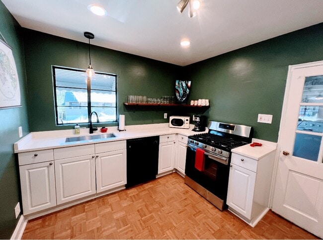 Building Photo - 2514 Bedford Ave Rental
