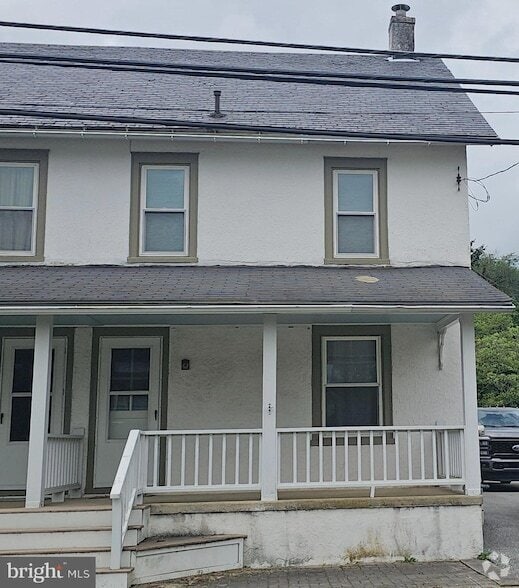 Building Photo - 135 Mt Pleasant Rd Rental