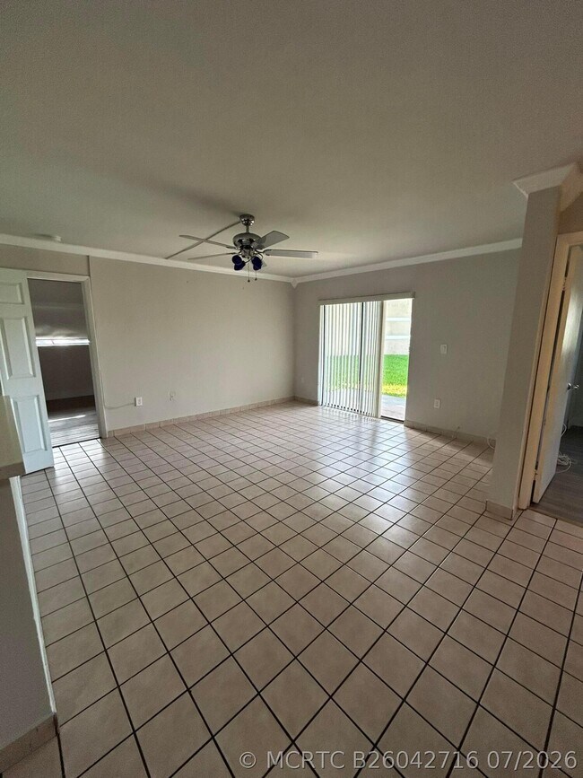 Photo - 103 Palm Cir W Unit 103