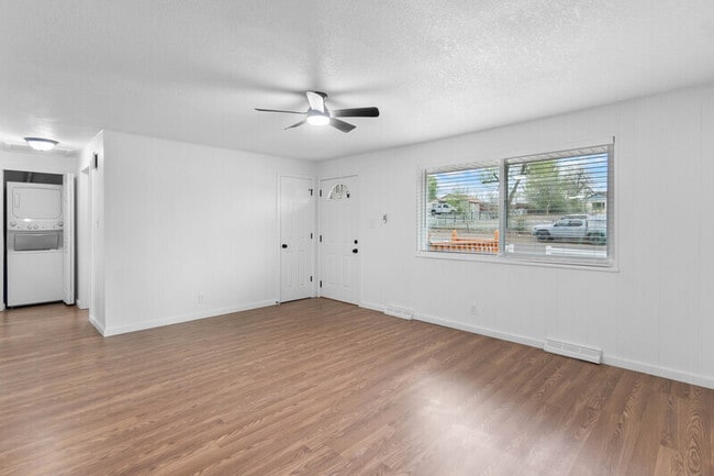 Photo - 6220 W Ohio Ave